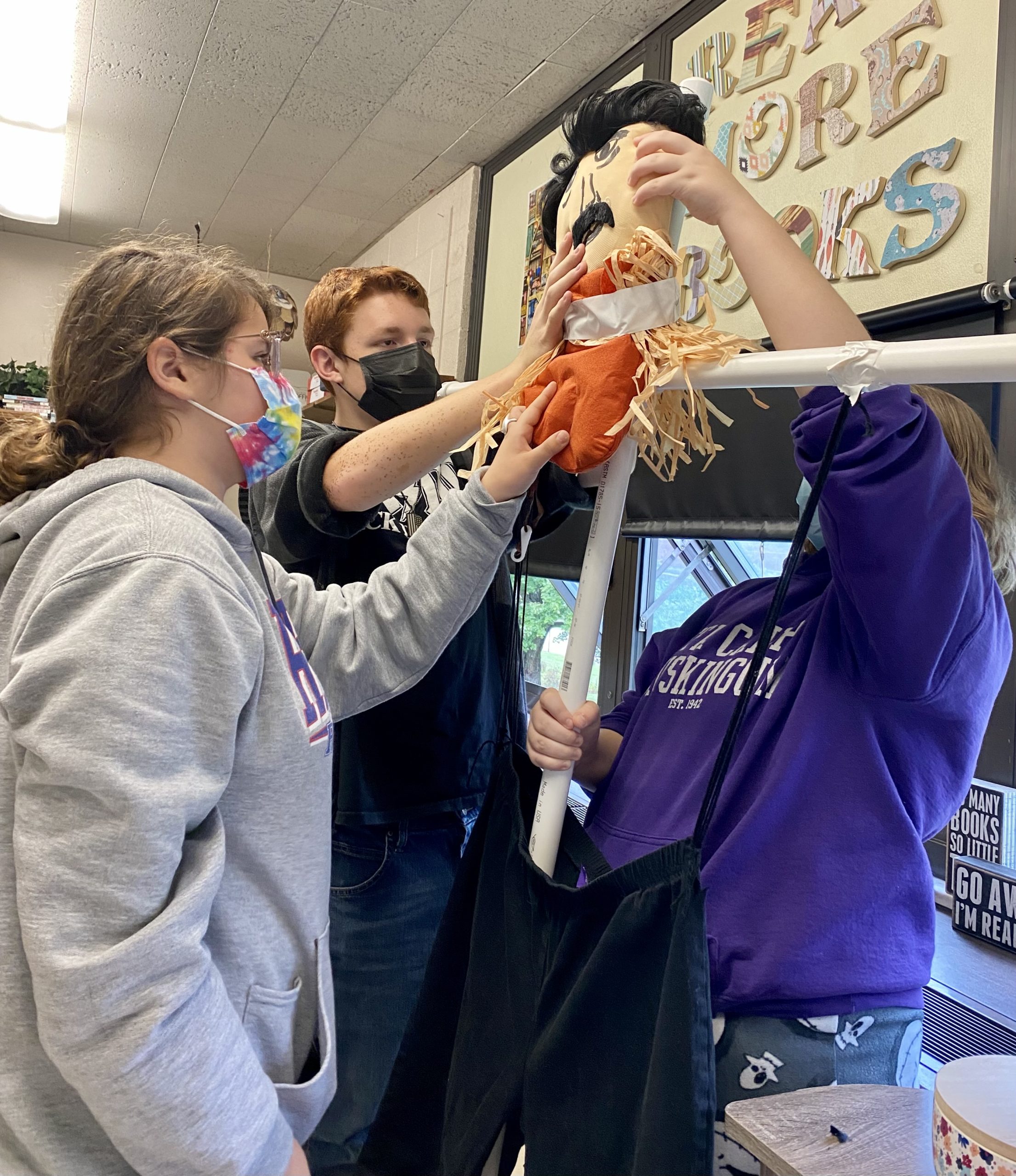 Brown Middle School Students Create Scarecrows for Downtown Ravenna