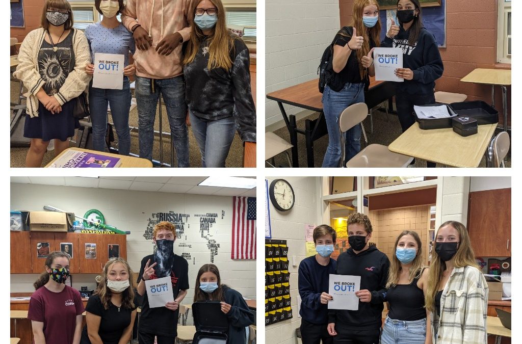 Honors Government Class Studies the Articles of Confederation and the Constitution