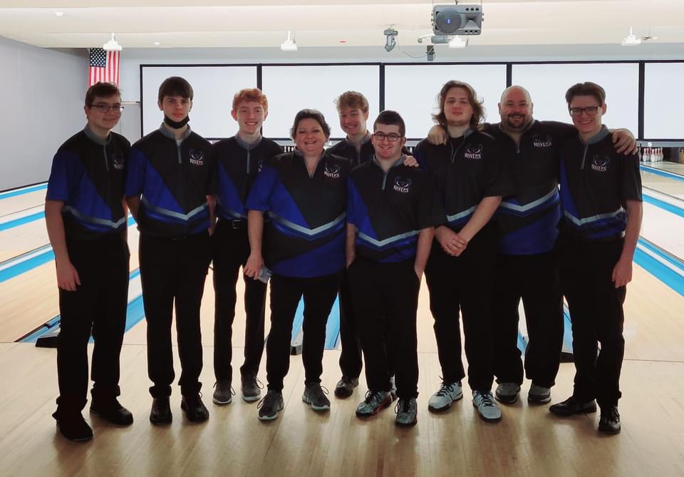 Boys Bowling Team Places 3rd at MAC Preseason Tournament