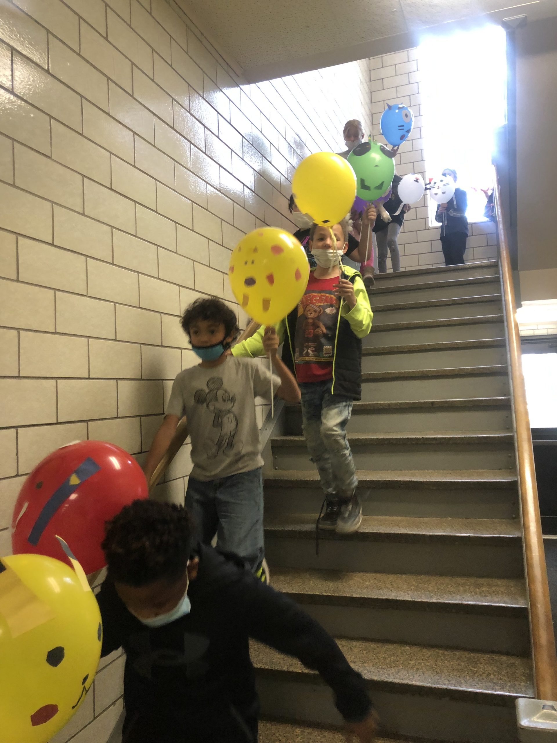 Fourth Graders Learn History of Macy’s Day Parade with a STEM Project
